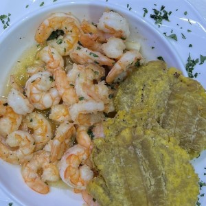 Camarones al Ajillo