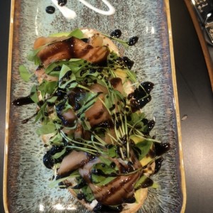 Tostada de salmon y aguacate 