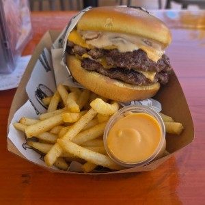 bewy burger combo
