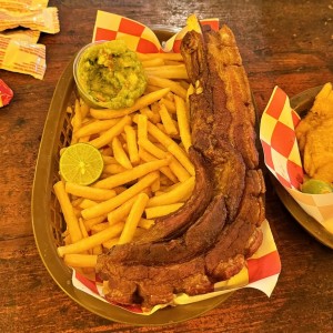 Pollo/Cerdo/Carne - Chicharronada