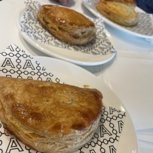 Empanadas de queso fetta