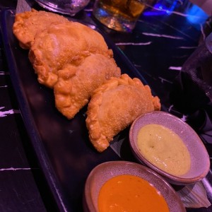 Empandas de pulpo al coco