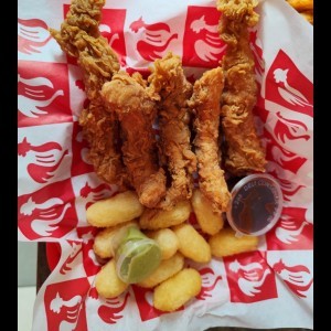 Chicken Fingers - La Cajita