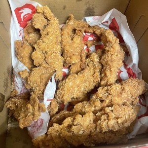 Chicken Fingers - La Cajita