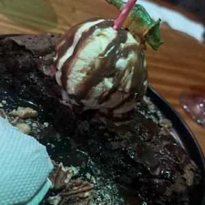 Postres - Brownie con Helado