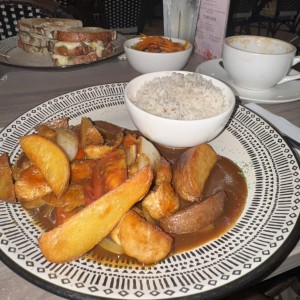 Saltado peruano con pollo