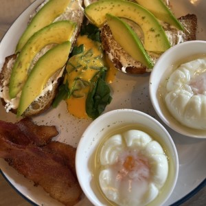 Especiales - Huevos con espinaca
