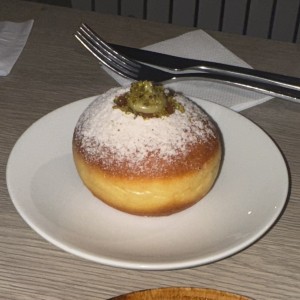 Dona de pistacho