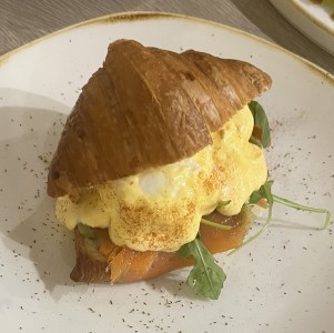 Croissant Benedictino 