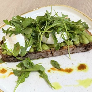 BRUNCH - AVOCADO TOAST