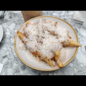 PARMESAN TRUFFLE FRIES