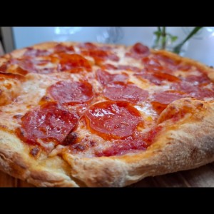 Pizzas Rojas - Pepperoni