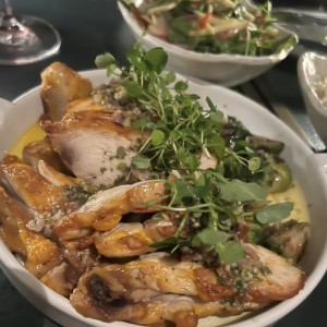 Medio pollo a la braza 