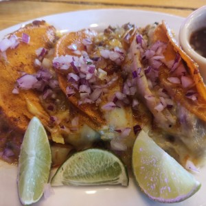 Tacos queso birrea