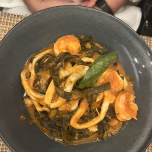 Platos Fuertes - Fetuccini Maremonti