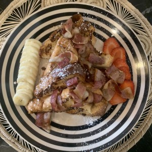 Tostadas francesas con bacon applewood