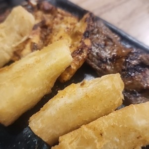 carne y pollo