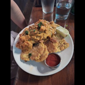 Mariscos - Corvina Rellena Frita
