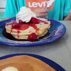 Pancake com fresas