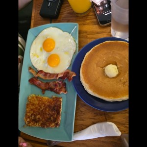 Desayunos - Quick 2-Egg Breakfast