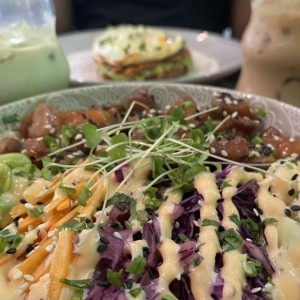 Lunch - Greek Bowl tostadita de masa madre 