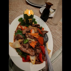 Carne con pimentones 