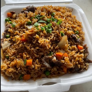 Arroz frito con carne