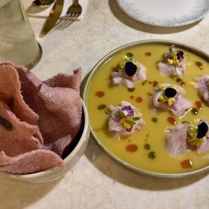 Tiradito de Kampachi y Mango