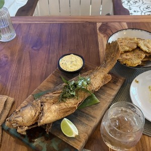 Del Mar - Pescado entero Frito