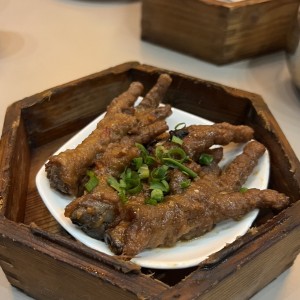 Dim Sum - PATITAS DE POLLO