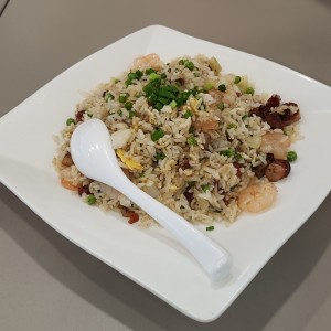 Street Food - ARROZ FRITO YANGZHOU