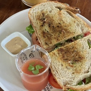 Sandwichs - GRILLED CHICKEN SANDWICH