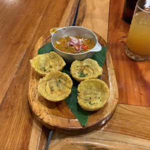 Canasta de patacones con picadillo