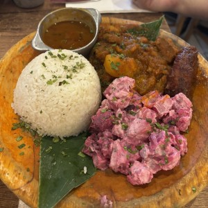 Plato Principal - Carne Guisada