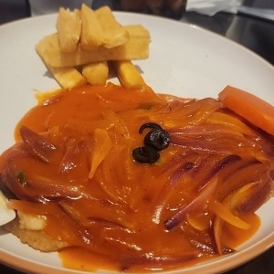 Filete de Pescado en Salsa Escabeche