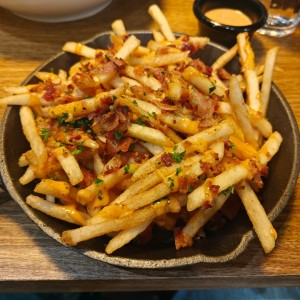 papitas fritas con mucha pifia