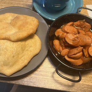 Salchichas guisadas