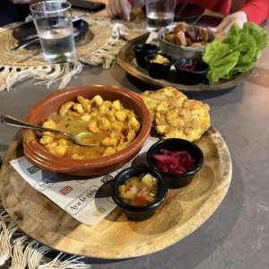 Patacones y Camarones 