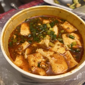 Tofu con salsa de carne picante