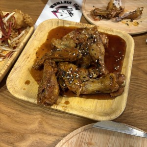 Alitas en salsa de tamarindo
