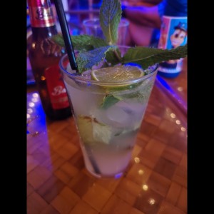 Limonada con hiervabuena