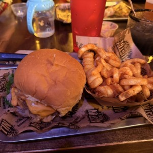 Mamas Classic Burger