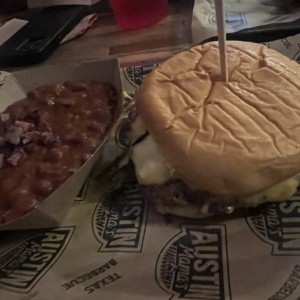 Mamas Classic Burger