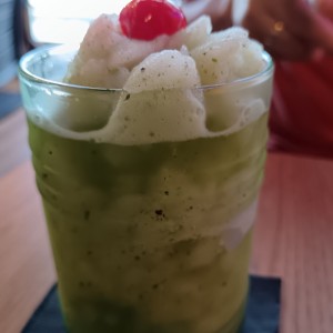 Limonada con hierbabuena