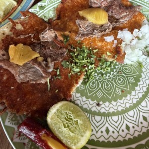 ENCOSTRADAS DE CARNITAS
