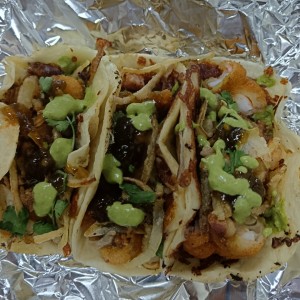 Tacos MIL AMORES