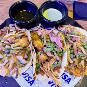 El mil amores - taco week 