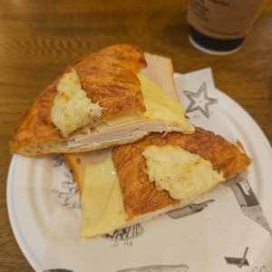 Pasteles - Croissant au Thon