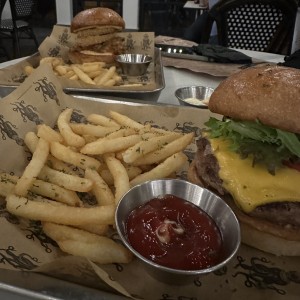 Las Burgers - CUARTO DE LIBRA