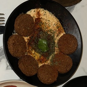 Hummus Falafel